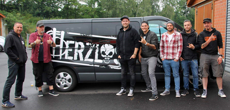 HERZLOS unterzeichnen Vertrag mit Laute Helden, neues Album kommt 2018