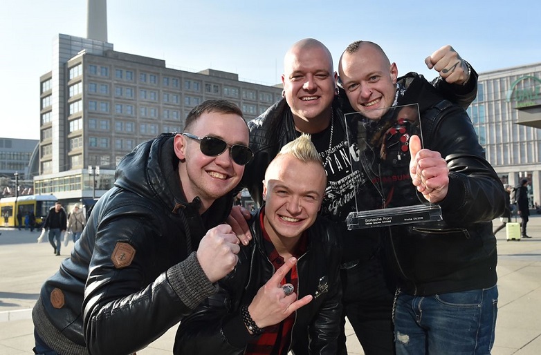 Goitzsche Front mit „Nummer 1 Award der Offiziellen Deutschen Charts“