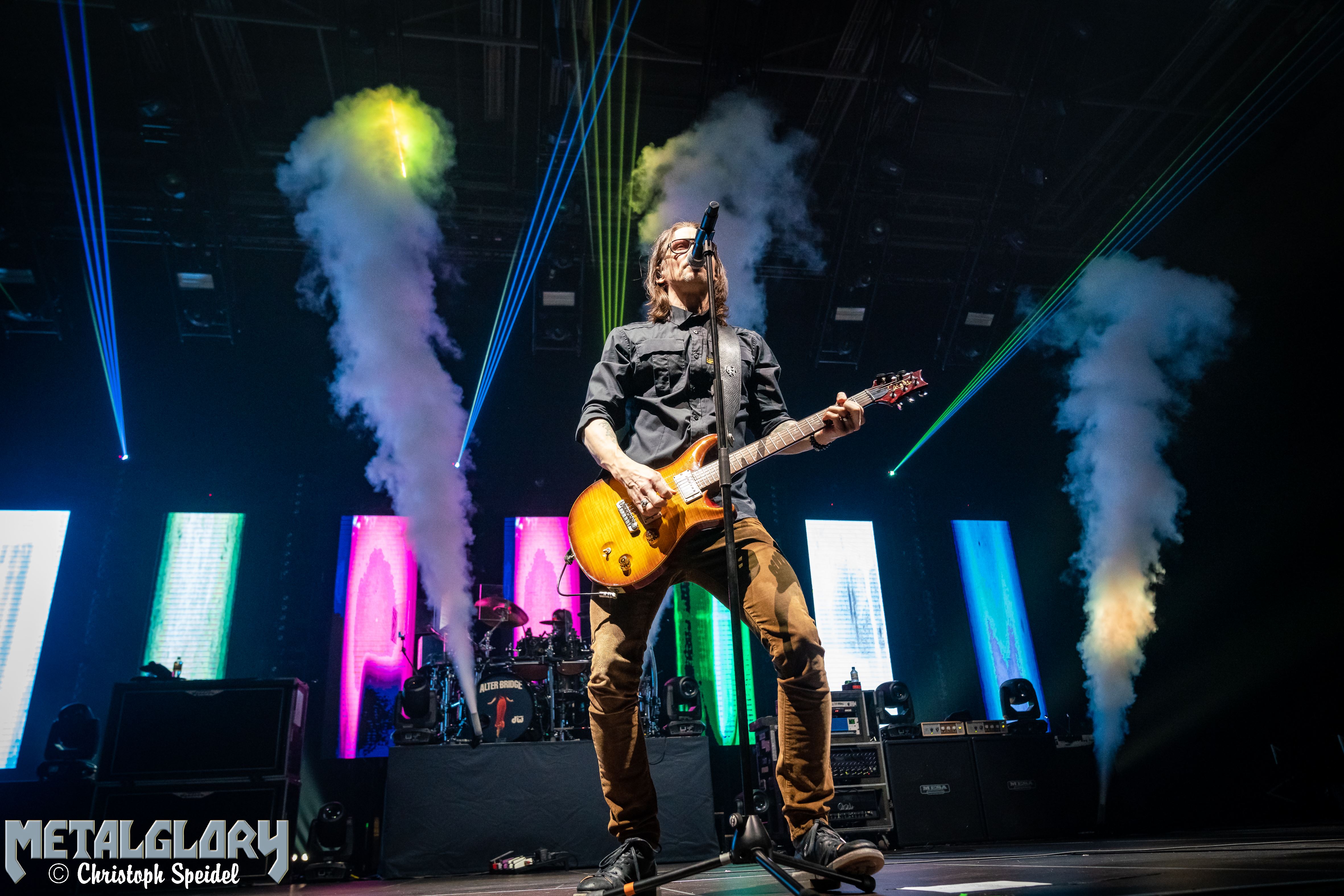 Alter Bridge, „Walk The Sky Tour 2019“, Support: The Raven Age und Shinedown, 19.11.2019 – Hamburg, Alsterdorfer Sporthalle