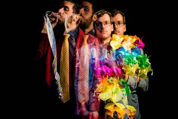 news: le_mol mit Video zu „Damn You! Grown Up World“